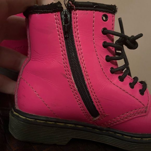 Dr. Martens Toddler Size 10C Boots Bright Pink and Black - Picture 4 of 6